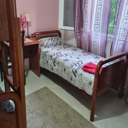 Kalaja Inn Krujë المظهر الخارجي الصورة