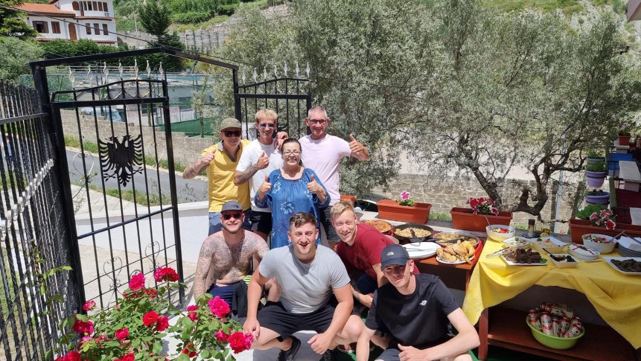 Kalaja Inn Krujë المظهر الخارجي الصورة