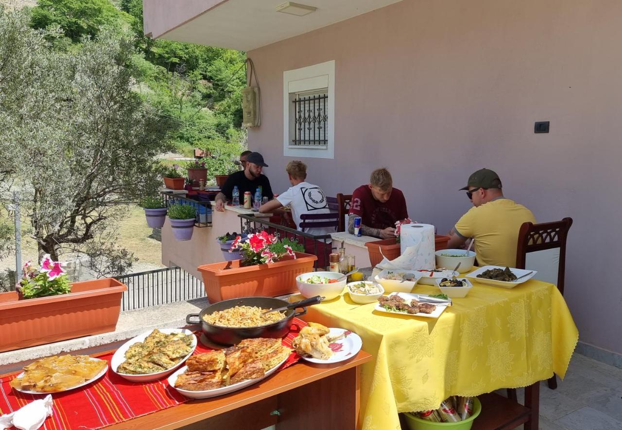Kalaja Inn Krujë المظهر الخارجي الصورة
