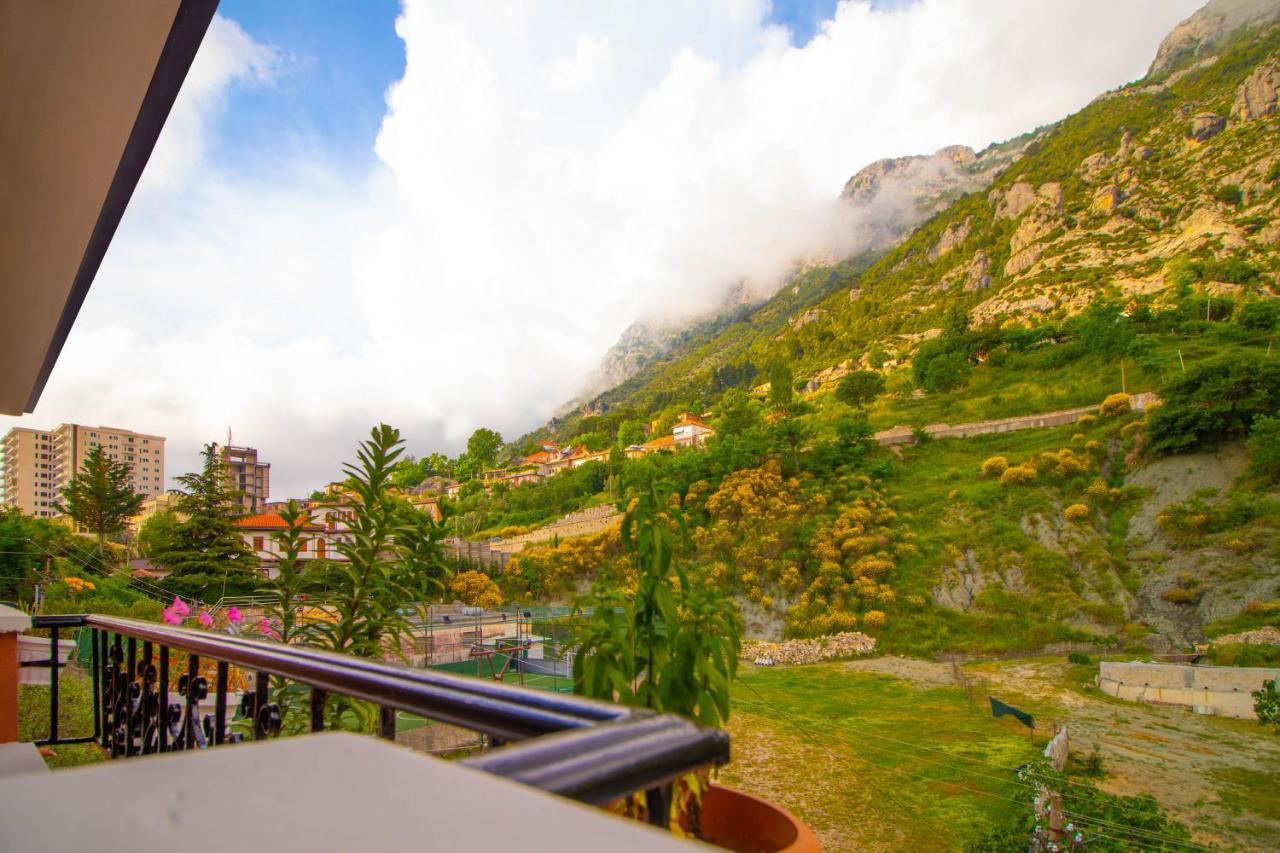 Kalaja Inn Krujë المظهر الخارجي الصورة