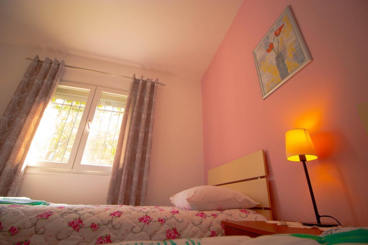 Kalaja Inn Krujë المظهر الخارجي الصورة