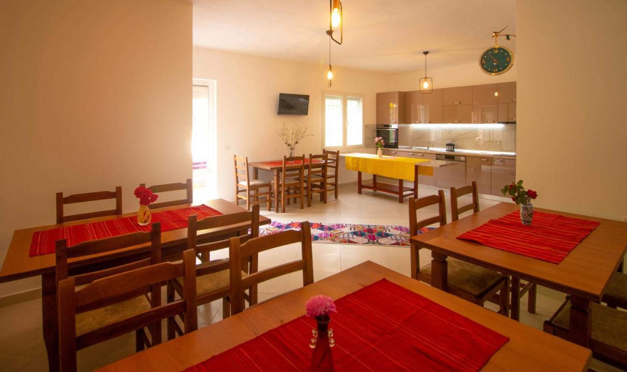 Kalaja Inn Krujë المظهر الخارجي الصورة