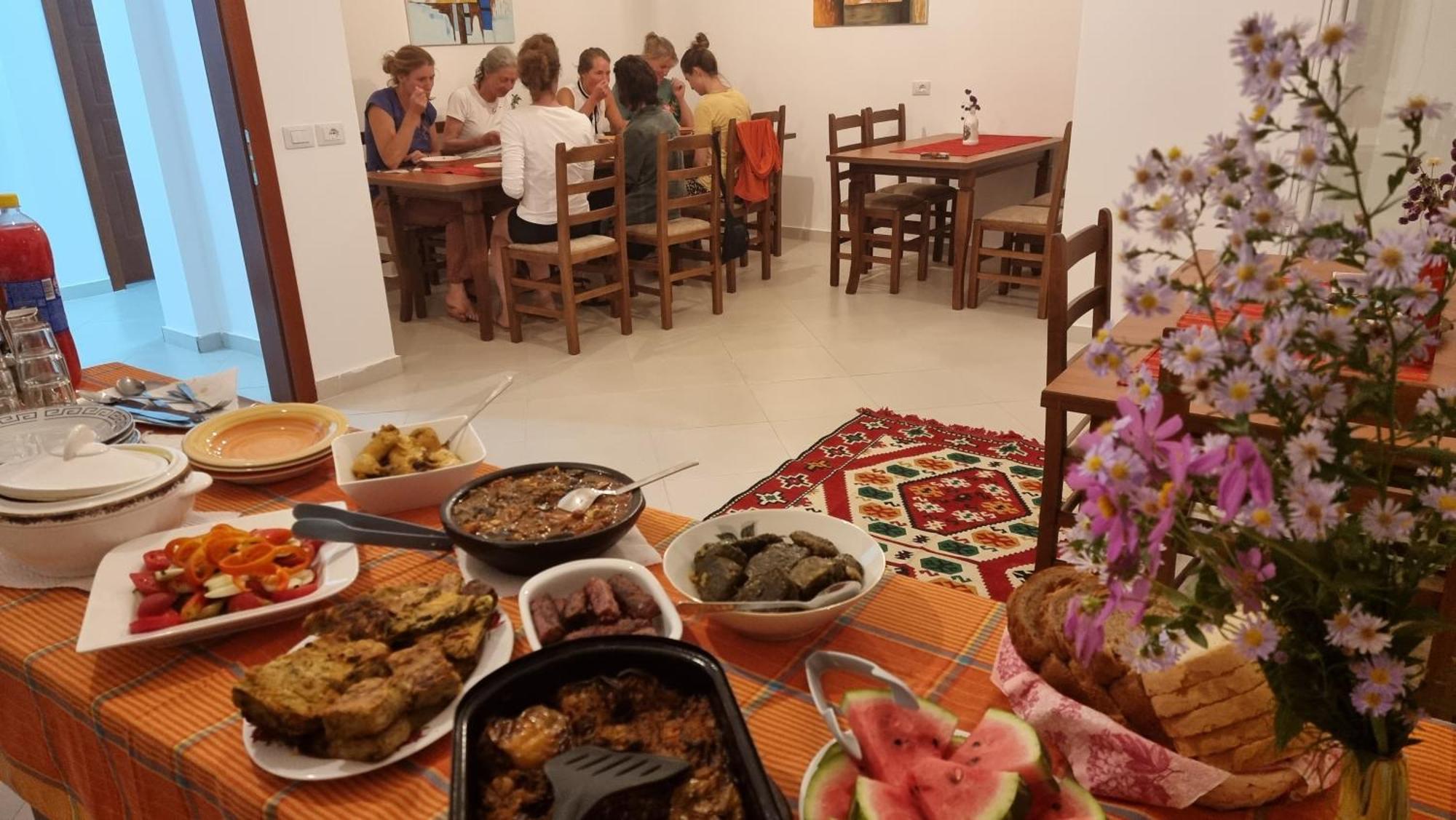 Kalaja Inn Krujë المظهر الخارجي الصورة