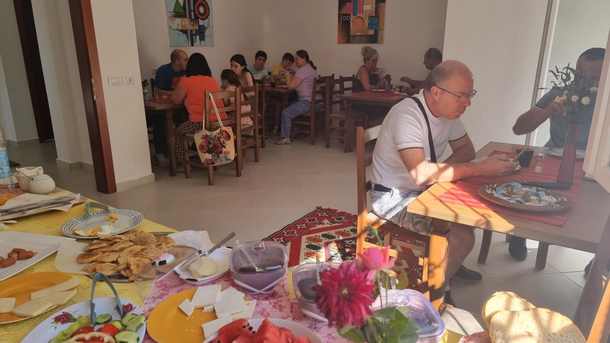 Kalaja Inn Krujë المظهر الخارجي الصورة